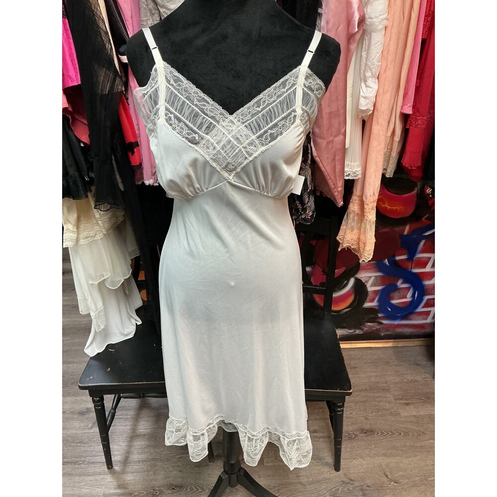 VINTAGE WHITE SLIP DRESS SMALL 32 VAN RAALTE